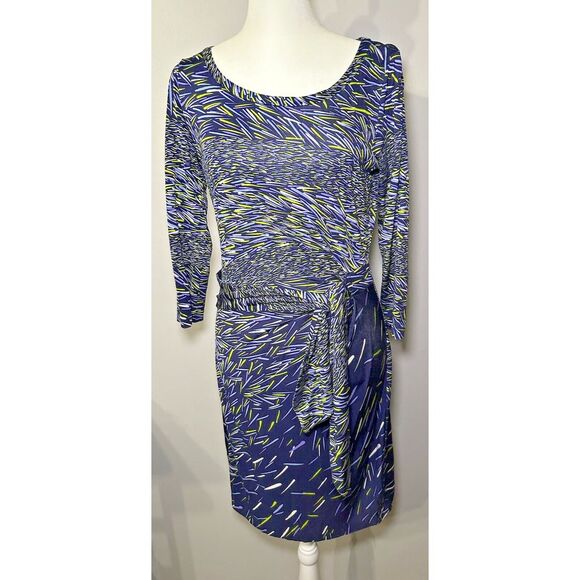 Diane Von Furstenberg Dresses & Skirts - Diane von Furstenberg for Neiman Marcus‎ 100% Silk Dress Size 4 Navy Multicolor